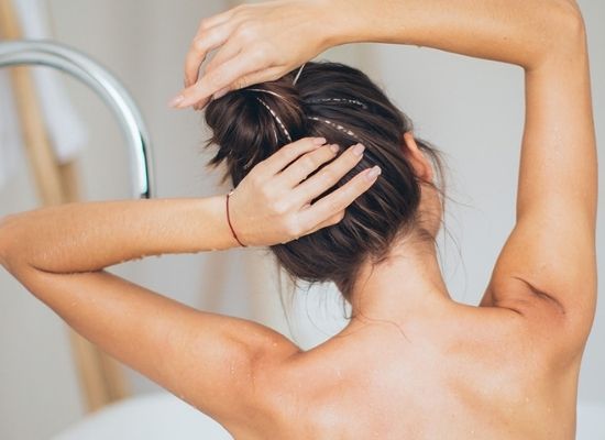 La mejor rutina capilar para frenar la caída del cabello y rebosar de salud